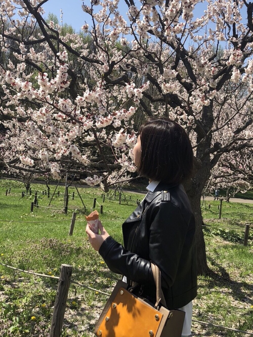 「EGOISTのアイテム（ライダースジャケット、ブラック系）」を使った、CHIKA✌︎さん（レディース・160cm）の夏コーディネートの1枚目の写真