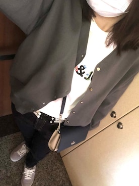 「テーパードデニム」｜かなこさん（レディース・156cm）の春コーディネート