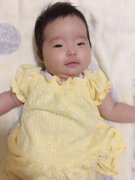 「西松屋（ニシマツヤ）のアイテム（トップス、イエロー系）」を使った、17mamaさん（キッズ・60cm）の秋コーディネート