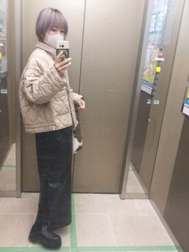 「アイテム（ダウンジャケット/コート、ベージュ系）」を使った、saeさん（レディース・162cm）の春コーディネート