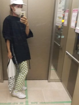 「WC（ダブル シー）のアイテム（スラックス）」を使った、saeさん（レディース・162cm）の夏コーディネート
