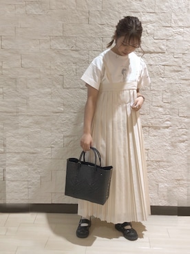「アイテム（腕時計）」を使った、鵜飼　和花さん（レディース・164cm）の春コーディネート