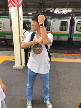 「Guess（ゲス）のアイテム（腕時計）」を使った、Yukiさん（メンズ・165cm）の秋コーディネート