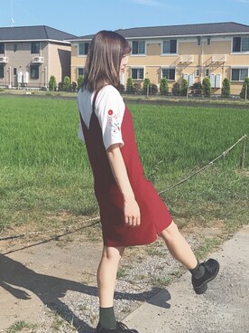 「GOGOSING（ゴゴシング）のアイテム（ワンピース、レッド系）」を使った、結原弓愛さん（レディース・160cm）の夏コーディネート