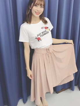 「INGNI（イング）の【9/8ヒルナンデスご紹介商品】レースアップピーチイレヘムスカート/レディース-2017AW-（スカート、ピンク系）」を使った、結原弓愛さん（レディース・160cm）の秋コーディネート