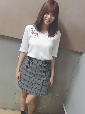 「INGNI（イング）のアイテム（スカート、ブラック系）」を使った、結原弓愛さん（レディース・160cm）の秋コーディネート