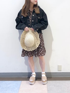 「one after another NICE CLAUP（ワンアフターアナザーナイスクラップ）のアイテム（デニムジャケット）」を使った、momokaさん（レディース・153cm）の春コーディネート