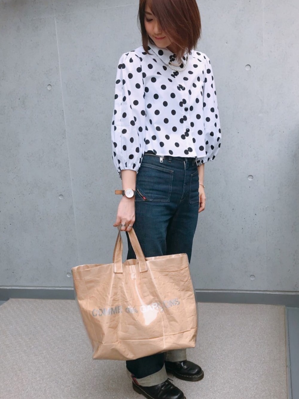 「Diesel、ZARA、水玉シャツ、デニム」｜「ZARAのアイテム（シャツ/ブラウス、ホワイト系）」を使った、manakaさん（レディース・163cm）の夏コーディネートの1枚目の写真