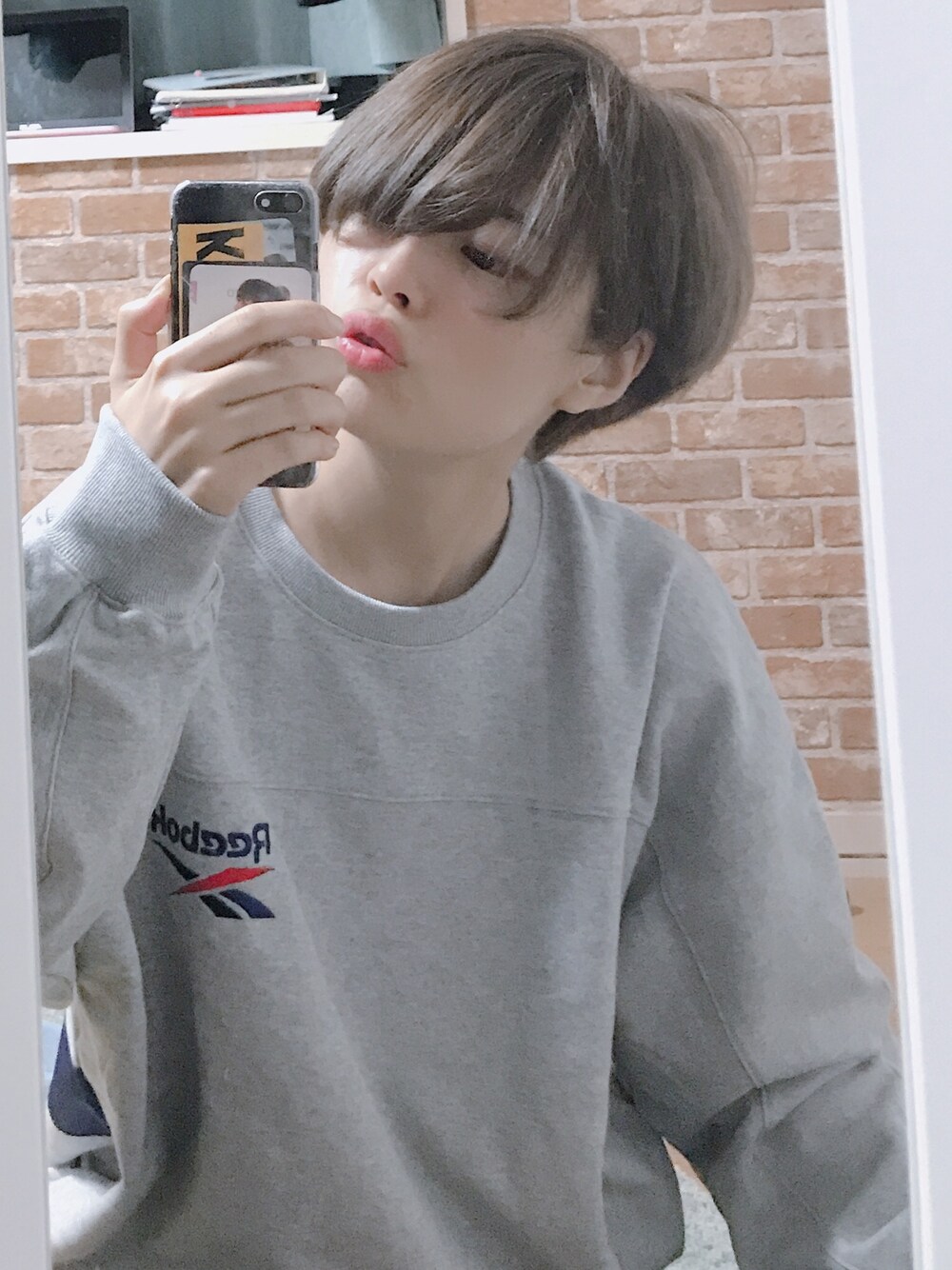 「シンプル、トレーナー、カジュアル、ストリート、CRITIC、コラボ、reebok、ootd、ラクチンコーデ、秋のコーデ」｜「CRITICのアイテム（トップス、グレー系）」を使った、92さん（レディース・172cm）の夏コーディネートの1枚目の写真