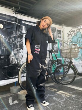 「XLARGE（エクストララージ）のアイテム（オールインワン・サロペット）」を使った、井上 愛生さん（レディース・152cm）の春コーディネート