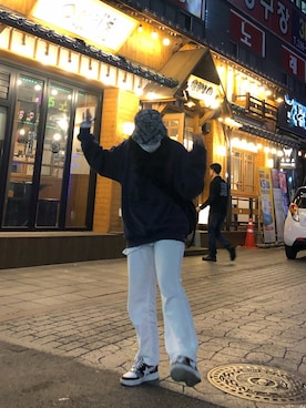 「LMCのアイテム（スウェット）」を使った、なちきさん（レディース・168cm）の春コーディネート