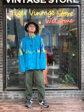 「summer」｜「アイテム（ナイロンジャケット）」を使った、Venom維儂さん（メンズ・173cm）の春コーディネート