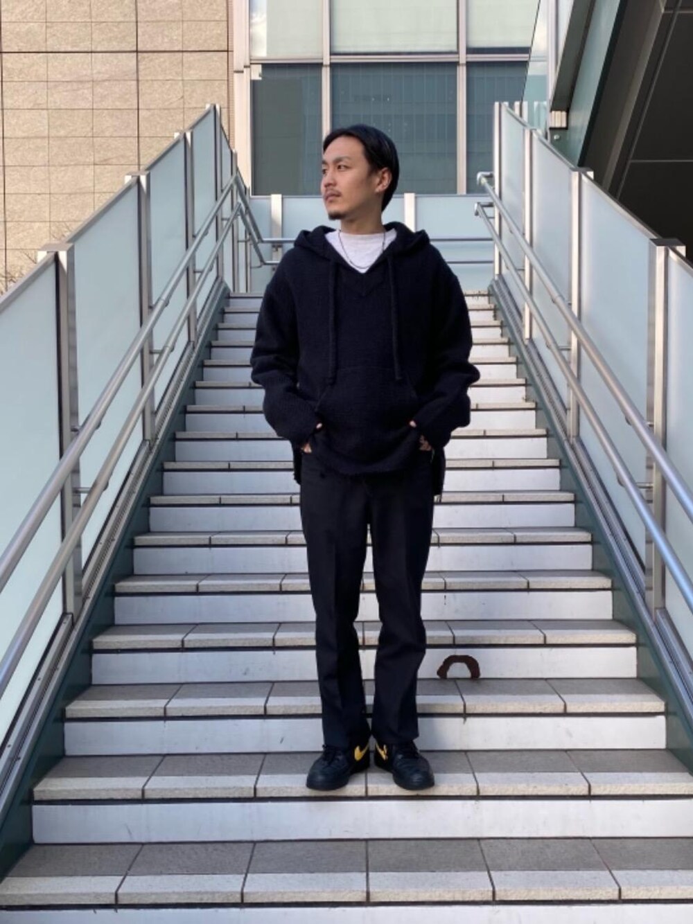 「ビューティ&ユース、united arrows、beauty&youth、モンキータイム、MONKEY TIME、オトナカジュアル、オトナストリート、ユナイテッド　アローズ、メキシカン　パーカー、MEXICAN PARKA」｜「MONKEY TIMEの＜monkey time＞ G/DYE COTTON MEXICAN PARKA/メキシカンパーカー（パーカー、ブラック系）」を使った、etsuさん（メンズ・173cm）の冬コーディネートの1枚目の写真
