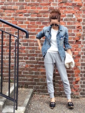 デニムジャケットを使った ヌーディージーンズ のレディース人気ファッションコーディネート Wear