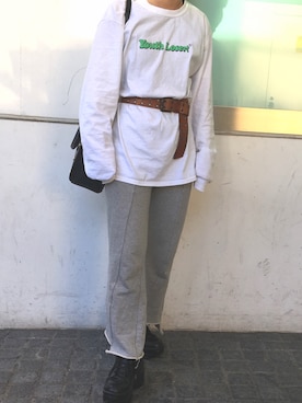 「FIG&VIPER（フィグアンドバイパー）のアイテム（スニーカー）」を使った、☁️towa☁️さん（レディース・156cm）の秋コーディネート
