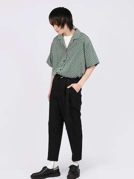 「Figments（フィグメンツ）のアイテム（スラックス）」を使った、Figments_officialさん（メンズ・175cm）の春コーディネート