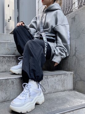 スウェットを使った ナイロンパンツ のレディース人気ファッションコーディネート Wear