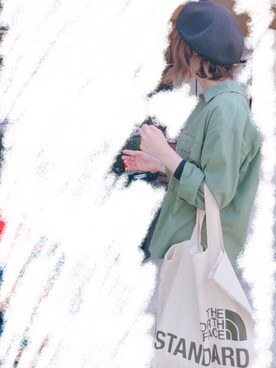 「LEPSIM（レプシィム）のアイテム（シャツ/ブラウス、グリーン系）」を使った、megjiiさん（レディース・161cm）の春コーディネート