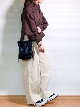 「petitcro（プティクロ）のpetitcro  ワイドバングル PCKB1901001（バングル/リストバンド）」を使った、sc___dyさん（レディース・156cm）の秋コーディネート