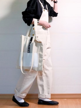 「SENSE OF PLACE by URBAN RESEARCH（センスオブプレイスバイアーバンリサーチ）のスクエアトウセンターシームフラットシューズ（パンプス）」を使った、sc___dyさん（レディース・156cm）の春コーディネート