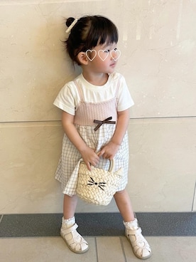 「petit main（プティマイン）のアイテム（かごバッグ）」を使った、reiさん（キッズ・80cm）の春コーディネート