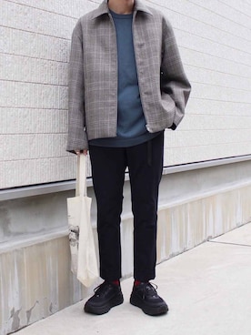 「ブルーニット」｜「アイテム（その他）」を使った、TaKu.さん（メンズ・168cm）の秋コーディネート