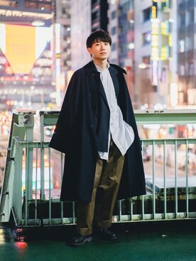 「COMOLI（コモリ）のアイテム（ステンカラーコート）」を使った、TaKu.さん（メンズ・168cm）の春コーディネート