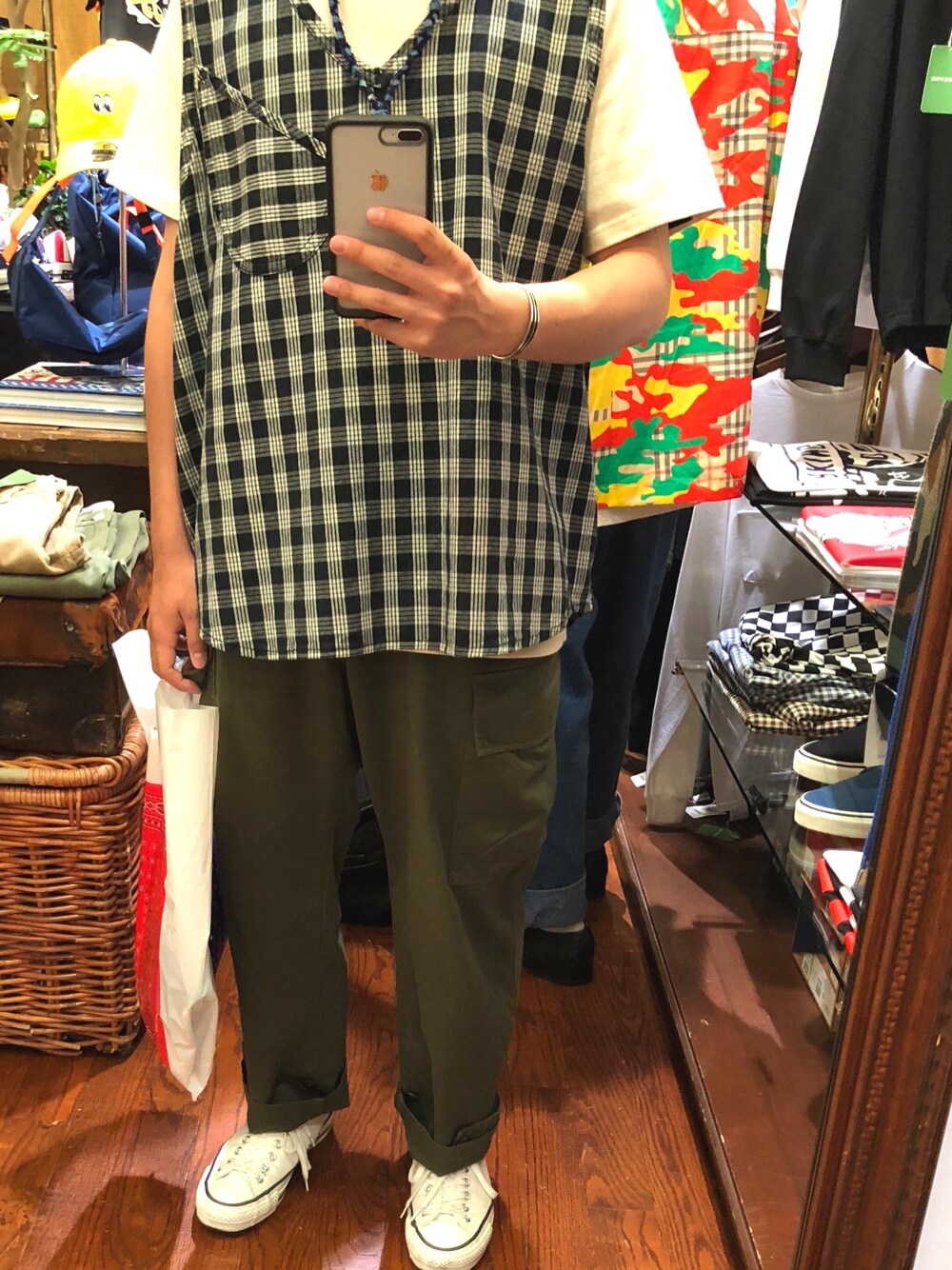 「アメカジスタイル」｜「PORTER CLASSICのアイテム（ベスト、ブラック系）」を使った、ニッシーさん（メンズ・169cm）の夏コーディネートの1枚目の写真
