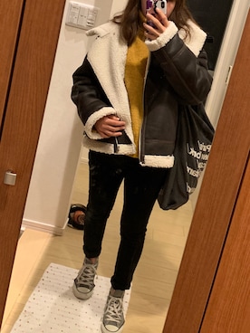 「スキニー」｜「アイテム（ムートンコート）」を使った、Binさん（レディース・151cm）の冬コーディネート