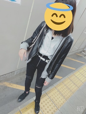 「美容師」｜「アイテム（ライダースジャケット）」を使った、あいなさん（レディース・166cm）の春コーディネート
