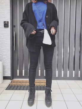 「Jeffrey Campbell（ジェフリーキャンベル）のアイテム（スニーカー）」を使った、91yonさん（レディース・162cm）の冬コーディネート
