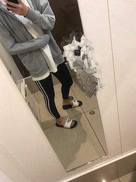 「HVC（エイチブイシー）のアイテム」を使った、라무코ㄱㄷさん（レディース・164cm）の春コーディネート