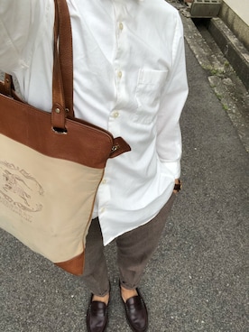 「jiggys shop（ジギーズショップ）のアイテム（スラックス）」を使った、一人十色(ひとりといろ)さん（メンズ・169cm）の春コーディネート