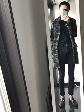 「DIESEL（ディーゼル）のアイテム（チェスターコート）」を使った、二見 吉彦さん（メンズ・171cm）の秋コーディネート