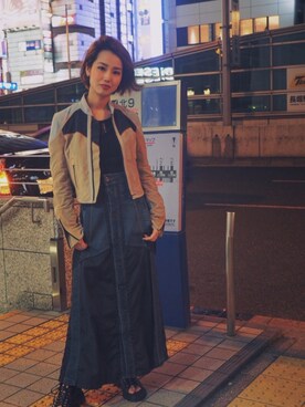 「DIESEL BLACK GOLD（ディーゼル ブラック ゴールド）のアイテム（サンダル、ブラック系）」を使った、miho kobayakawaさん（レディース・160cm）の春コーディネート