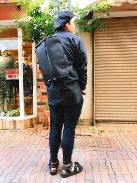 「OURET（オーレット）のアイテム（パンツ）」を使った、胸毛王子さん（メンズ・181cm）の夏コーディネート