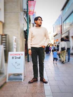 「SCROLLのアイテム」を使った、胸毛王子さん（メンズ・181cm）の秋コーディネート