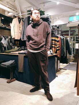 「OURET（オーレット）のアイテム（パーカー）」を使った、胸毛王子さん（メンズ・181cm）の秋コーディネート