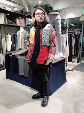 「JAN-JAN VAN ESSCHE（ヤン ヤン ヴァン エシュ）のアイテム」を使った、胸毛王子さん（メンズ・181cm）の冬コーディネート
