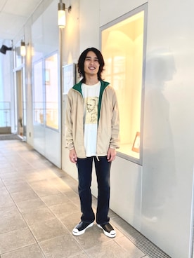 「アイテム（スリッポン）」を使った、EZAKIさん（メンズ・173cm・20代）の春コーディネート