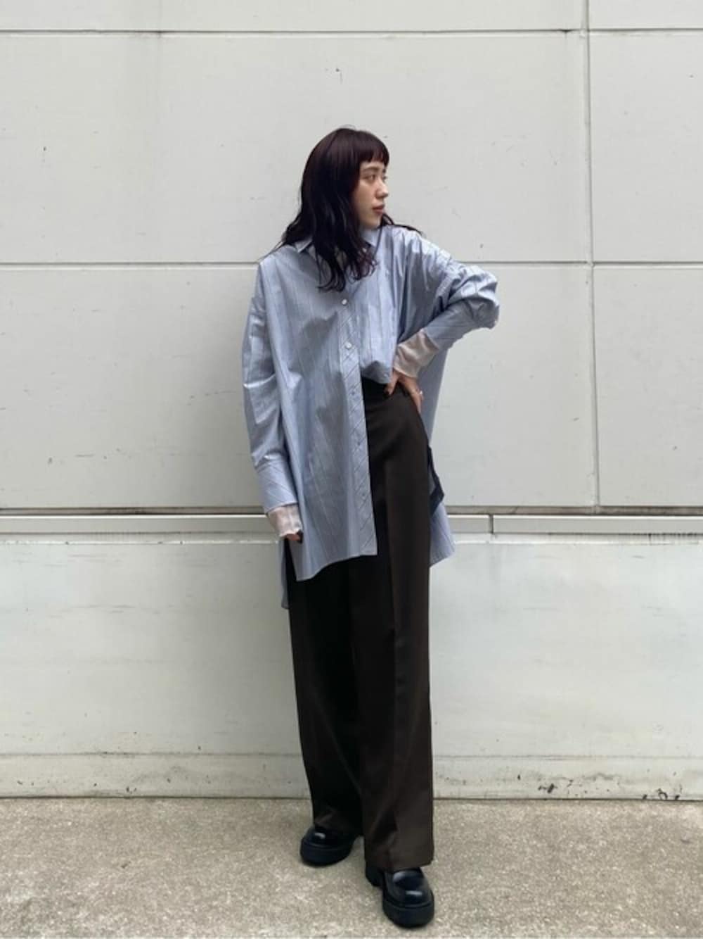 「パンツ、スタイリング、パンツコーデ、instalike、instaphoto」｜「PUBLIC TOKYOのタフスラックス/ストレート（スラックス、ブラウン系）」を使った、yukisugasawaさん（レディース・155cm）の秋コーディネートの1枚目の写真