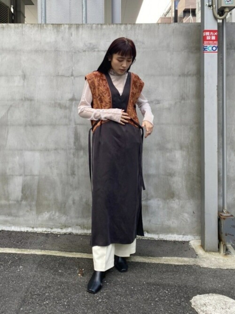 「スタイリング、コーデ、スタイル、instalike、instaphoto」｜「PUBLIC TOKYOのウールワイドグルカパンツ（スラックス、ホワイト系）」を使った、yukisugasawaさん（レディース・155cm）の秋コーディネートの1枚目の写真