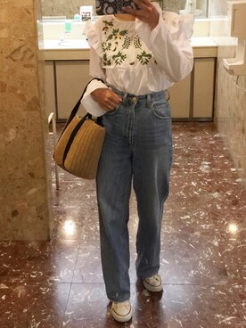 スニーカーを使った Zara風 のレディース人気ファッションコーディネート Wear