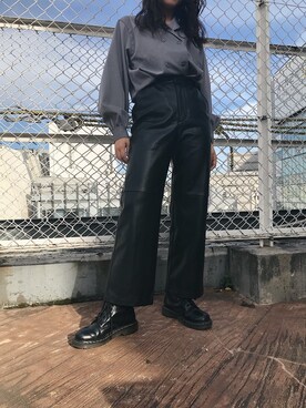 「LAGUA GEM（ラグアジェム）のF/LEATHER STRAIGHT PT（その他パンツ、ブラック系）」を使った、remi  suzukiさん（レディース・157cm）の冬コーディネート