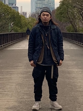 「oqLiq（オークリック）のアイテム（トップス）」を使った、LIAMさん（メンズ・173cm）の春コーディネート