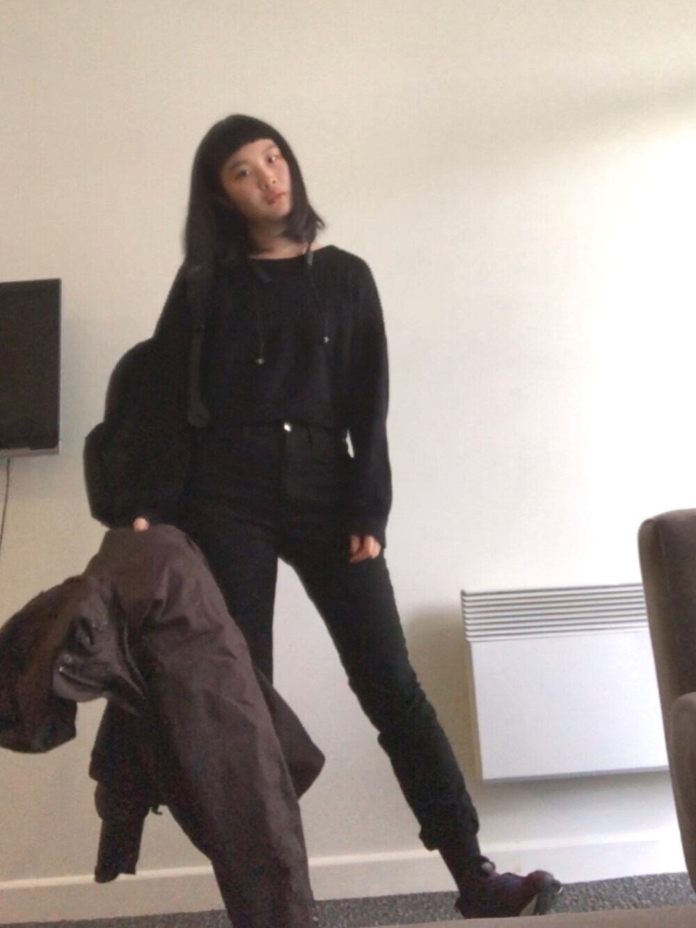 「LOWRYS FARM、黒スキニー、ZARA、ショート丈トップス、reebok、ポンプフューリー、無印良品、jansport、THE NORTH FACE、ユニクロ」｜「Reebokの＜Reebok（リーボック）＞ウィメンズ PUMPFURY ◆（スニーカー、パープル系）」を使った、Okachi さん（レディース・157cm）の春コーディネートの1枚目の写真
