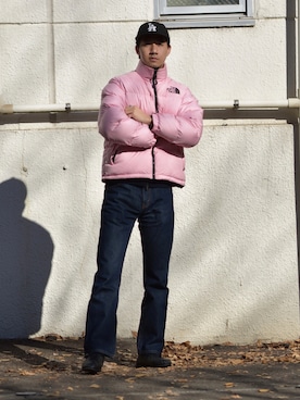 「THE NORTH FACE（ザノースフェイス）のアイテム（ダウンジャケット/コート、ピンク系）」を使った、hirochan629さん（メンズ・180cm）の冬コーディネート