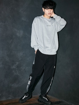 「CONVERSE（コンバース）のアイテム（スウェット）」を使った、basquemagentaさん（メンズ・181cm）の春コーディネート