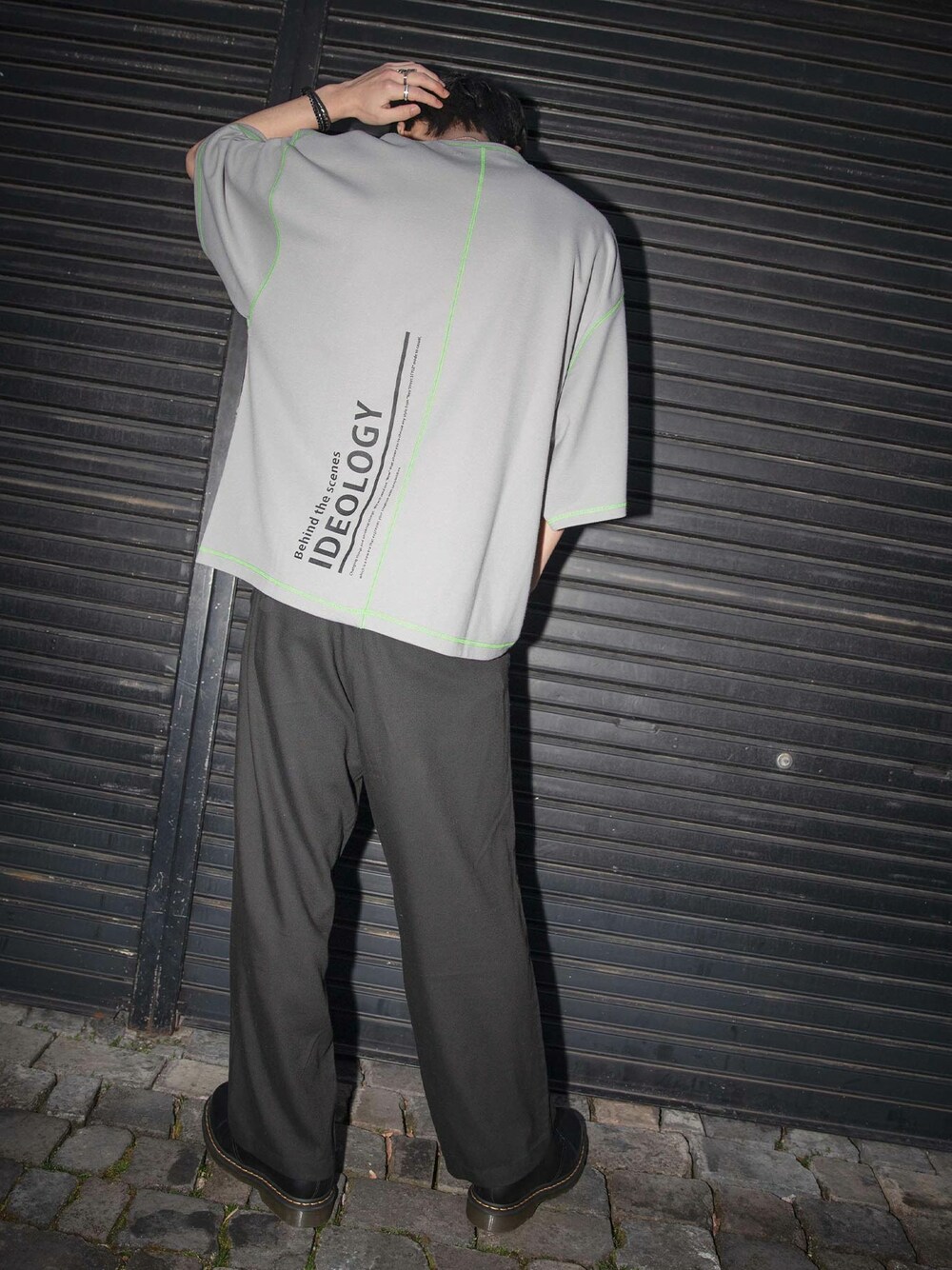 「Tシャツ、オーバーサイズ、ビックシルエット、ootd、春コーデ、韓国ファッション、ステッチ、お洒落さんとつながりたい、おしゃれさんと繋がりたい、いいね、save、フォローお願いします🤑」｜「BASQUE magentaの【BASQUE -enthusiastic design-】ビッグシルエットカラーステッチカットソー（Tシャツ/カットソー、グレー系）」を使った、basquemagentaさん（メンズ・181cm）の春コーディネートの1枚目の写真
