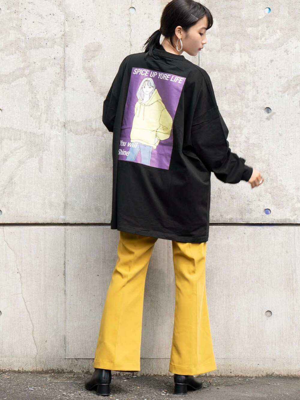 「ビッグシルエット、Tシャツ、ロンT、ユニセックス、フレアパンツ、ストリートMIX、サブカル、おしゃれさんと繋がりたい、いいね、save、フォローお願いします🤑、BASQUEmagenta」｜「BASQUE magentaの【BASQUE -enthusiastic design-】ビッグシルエット 天竺 イラストプリント L/S TEE / You will Shine/ANOTHER VISION/GOAT GIRL（Tシャツ/カットソー、ブラック系）」を使った、basquemagentaさん（レディース・164cm）の秋コーディネートの1枚目の写真